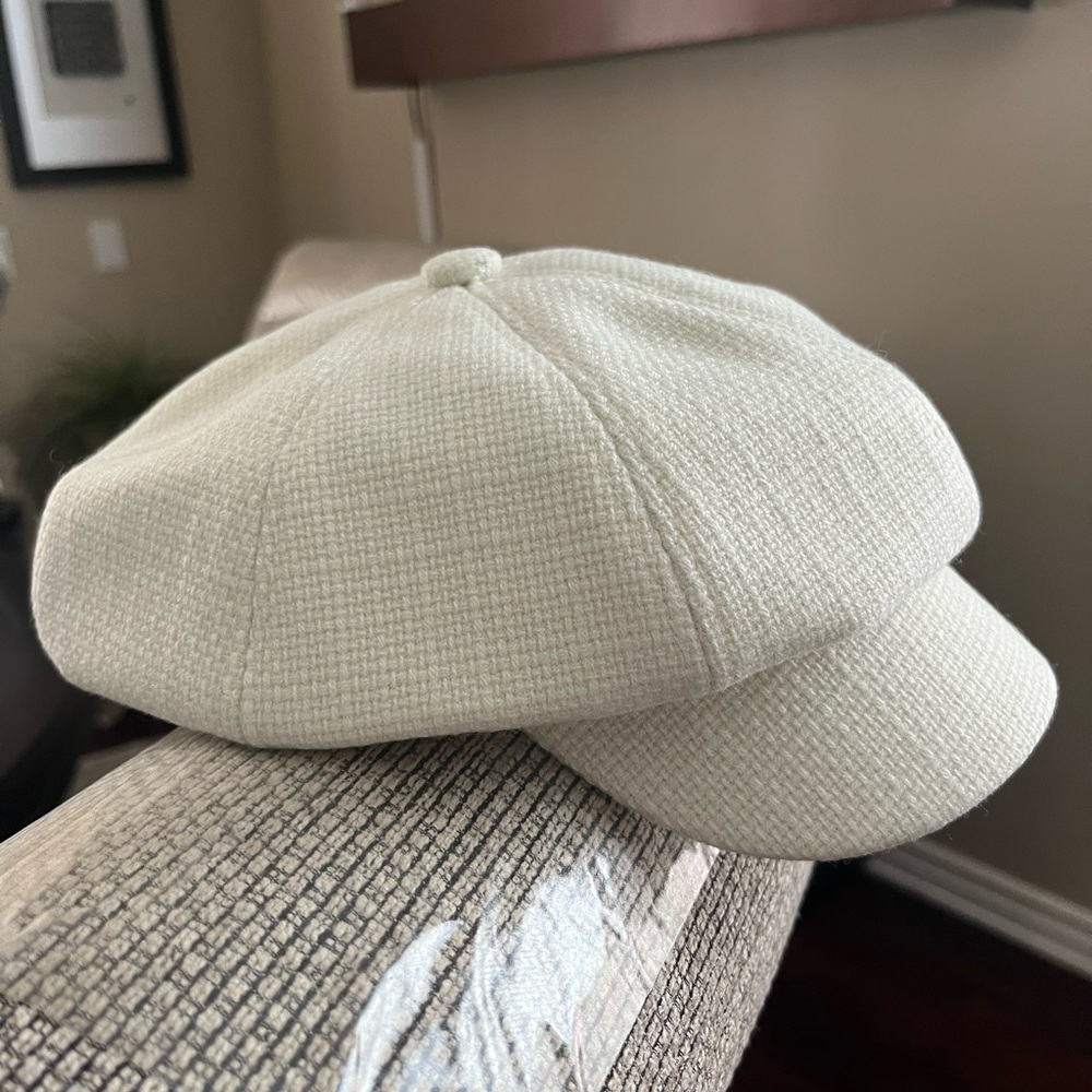 Stylish White Textured hat - Picture 2 of 3